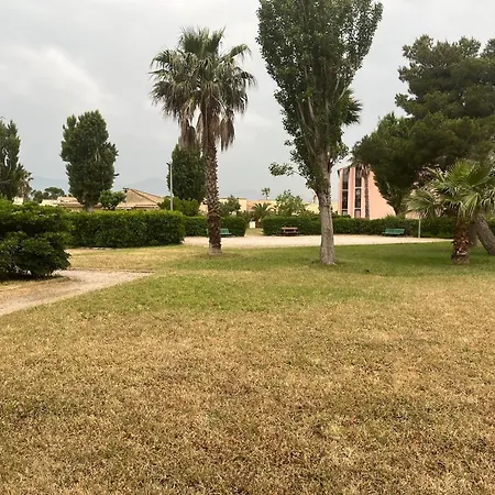 T2 Les Patios De La Cyprien Daire *